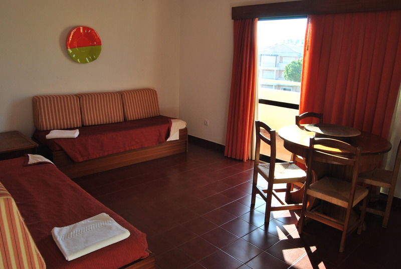 Apartamentos Olhos Do Mar アルブフェイラ エクステリア 写真
