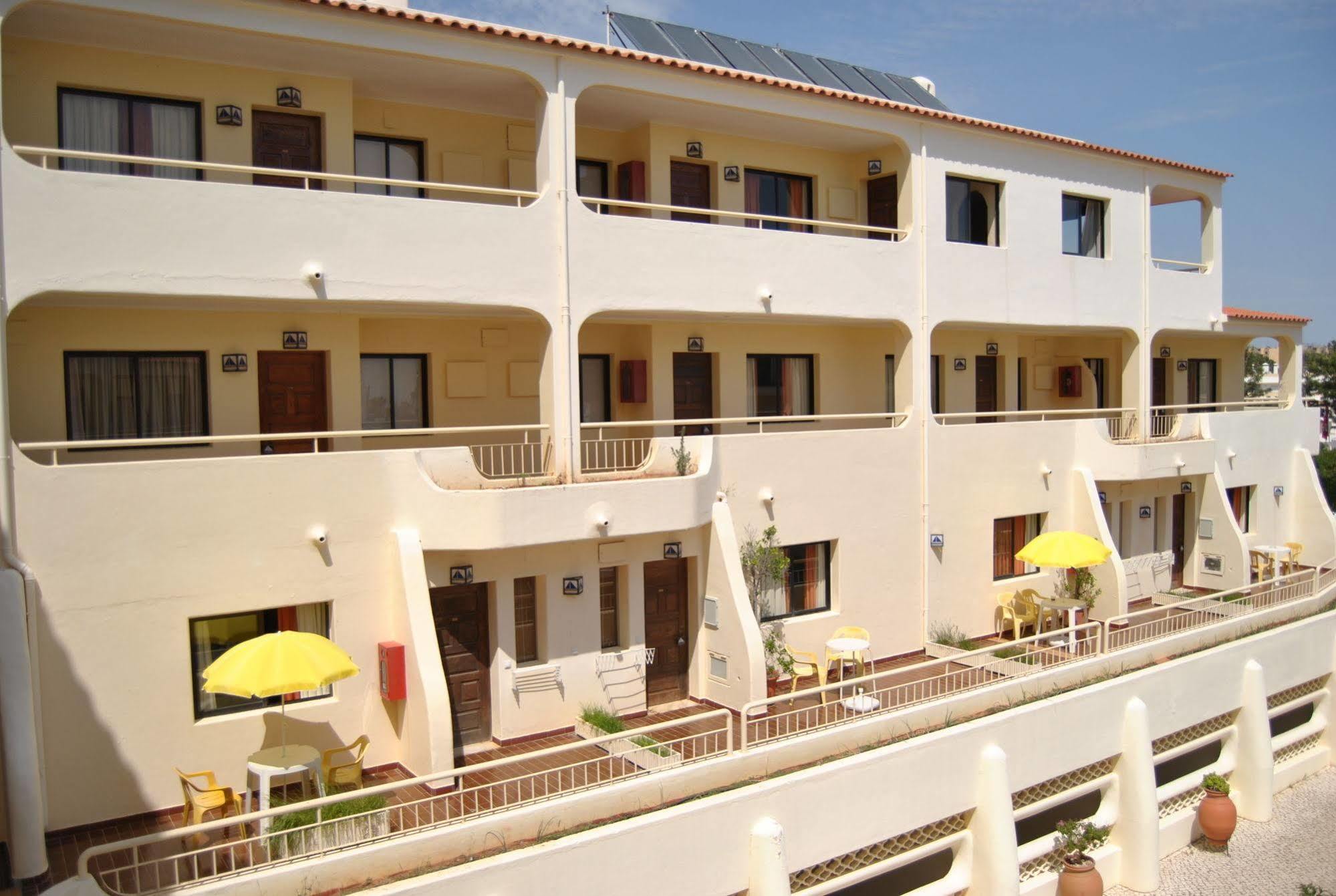 Apartamentos Olhos Do Mar アルブフェイラ エクステリア 写真